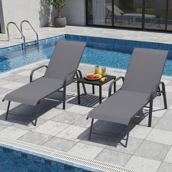 2-Piece Outdoor Chaise Lounge Chairs Aluminum Frame with Armrest in Gray