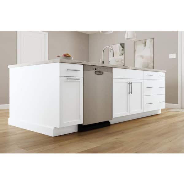 https://images.thdstatic.com/productImages/af9c77c1-a40b-48e0-ac1e-40a2d358a203/svn/polar-white-hampton-bay-assembled-kitchen-cabinets-sbd36-csw-1d_600.jpg