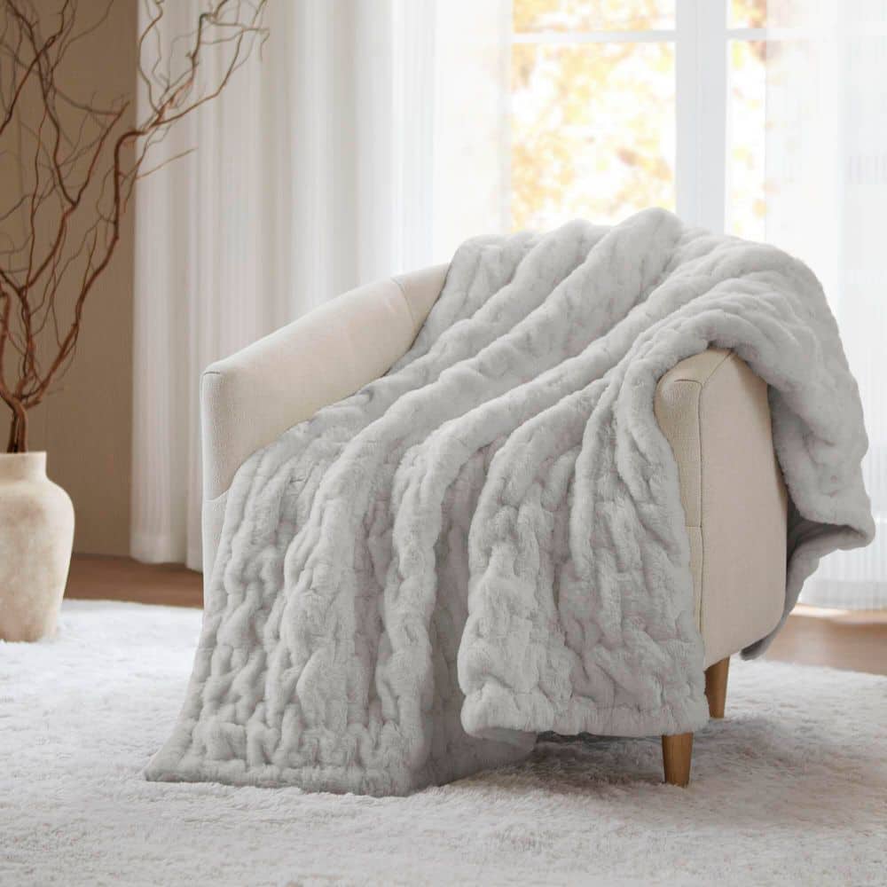 Madison Park Ruched Fur Silver Grey Polyester Throw Blanket MP50