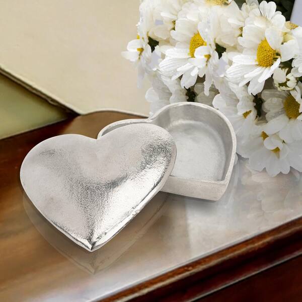 Stonebriar Collection 5 in. x 2 in. Metal Heart Shaped Textured Slate Box