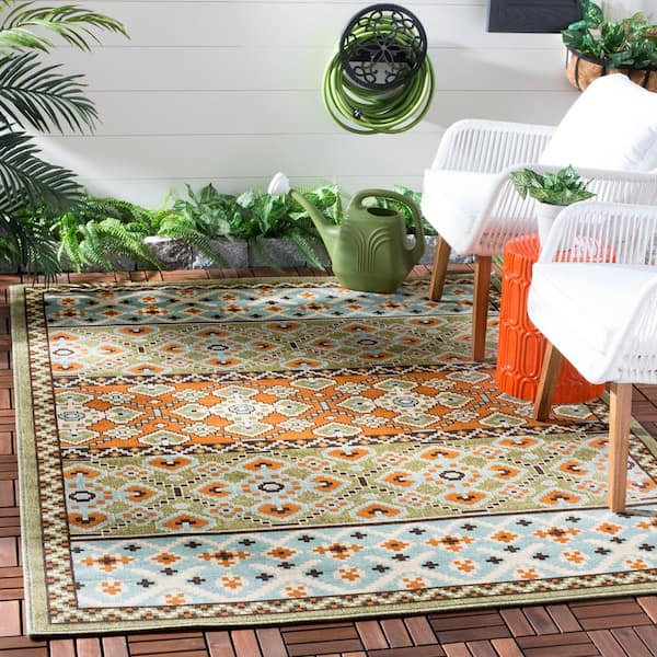 Veranda Green/Terracotta 5 ft. x 5 ft. Border Tribal Indoor/Outdoor Patio  Square Area Rug