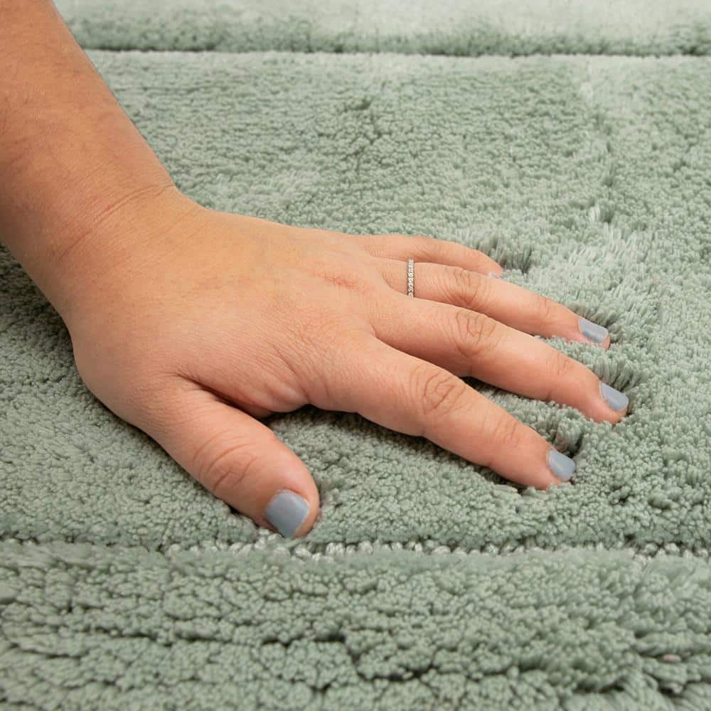 Seaglass Premium Cotton 2' x 5' Non-Slip Bath Runner Rug