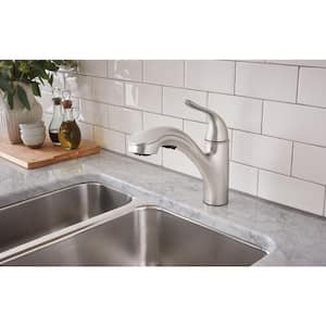 Brecklyn Single-Handle Pull-Out Sprayer Kitchen Faucet with Power Clean in Spot Resist Stainless