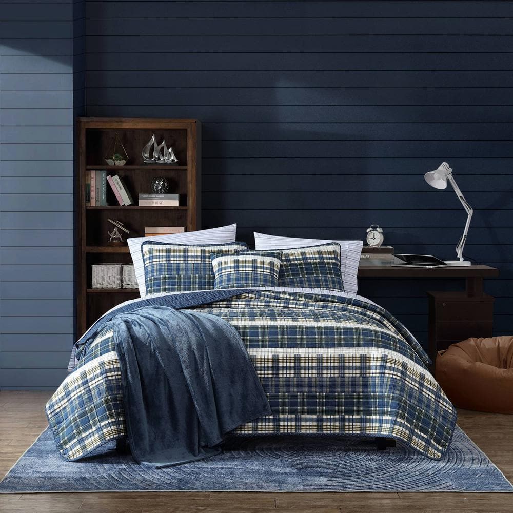 Nautica Dover Blue Comforter And Pillow Sham Set, Bedding Sets, Household