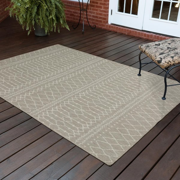 Preston Grey 9 ft.10 in. x 12 ft. 10 in. Tribal Indoor/Outdoor Area Rug