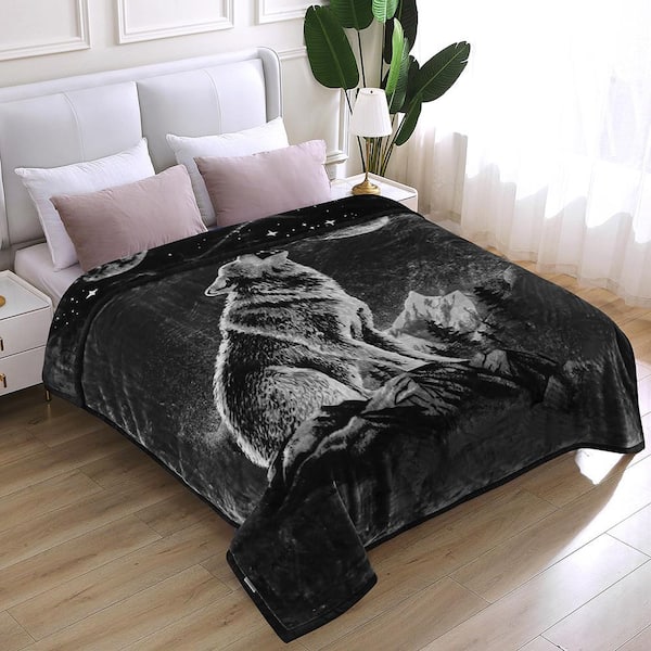 JML Black White Wolf 75 in. x 87 in. Reversible Printed Polyester
