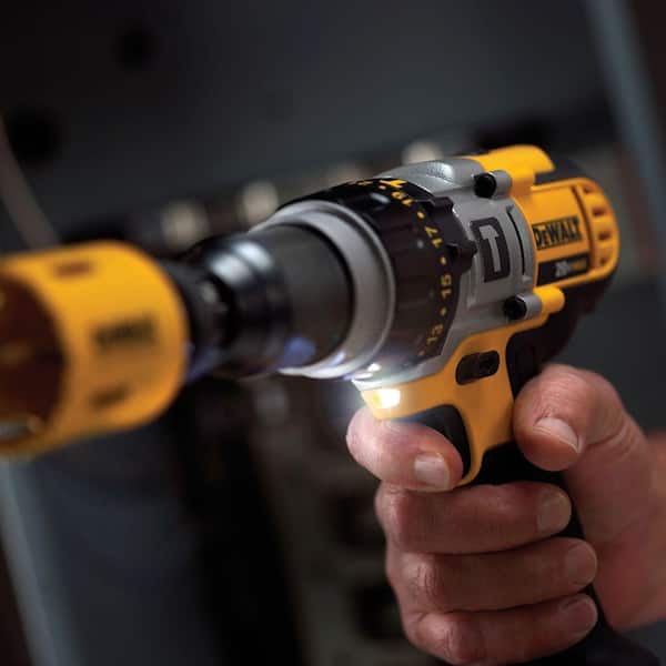DEWALT - 20-Volt MAX Cordless Hammer Drill/Impact Driver Combo Kit (2-Tool) with (2) 20-Volt 3.0Ah Batteries & Charger