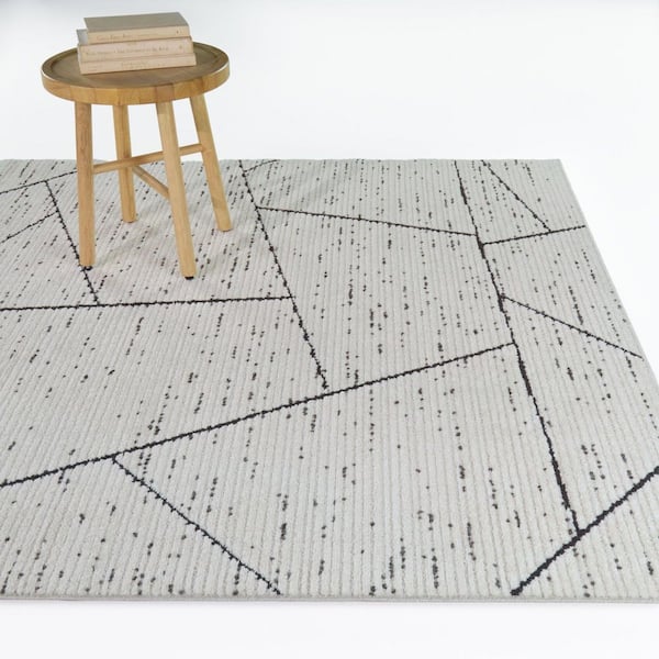 Berlinde Cream/Black 5 ft. x 7 ft. Textured Geometric Area Rug