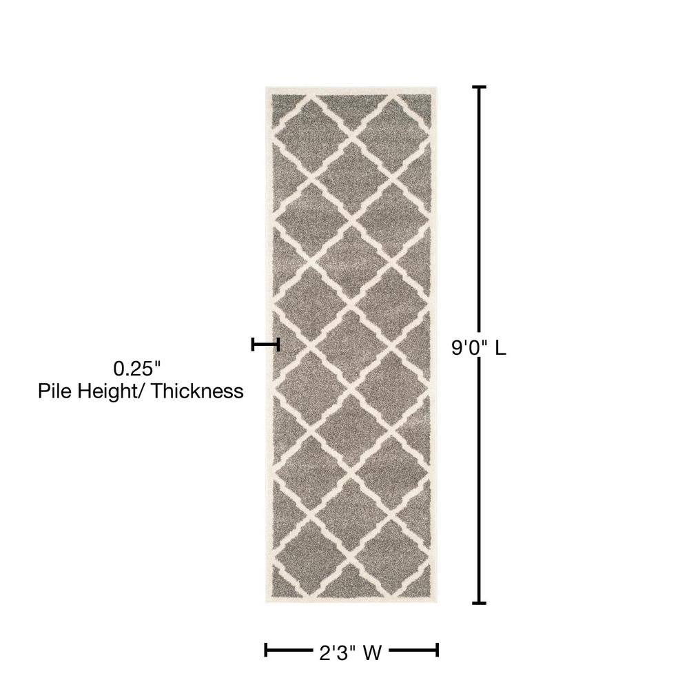 Reversible Light Grey/Ivory Geometric Synthetic 27" Area Rug