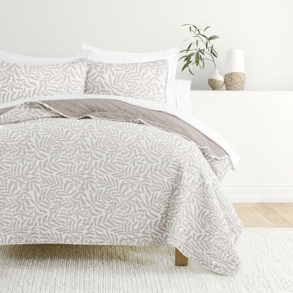 All Season 3-Piece Taupe Tossed Ferns Reversible Microfiber King/Cal-King Quilt Set with Shams price history on PriceWatchPro