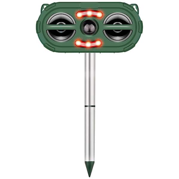 IP66 Waterproof Ultrasonic Animal Repeller Motion Sensor Animal Repellent for Farm Garden Yard