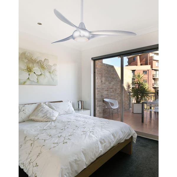 Light Wave 52 in. Integrated LED Indoor Silver Ceiling Fan with Light with Remote Control