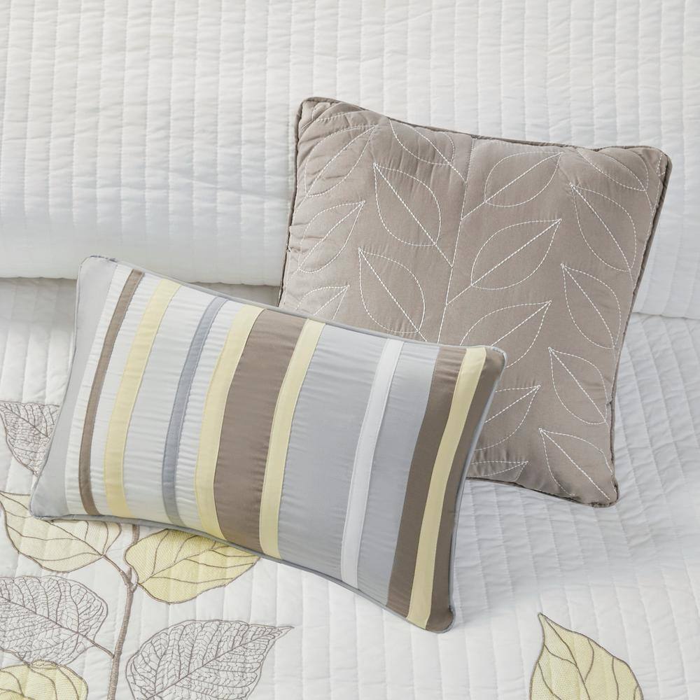 Yellow Reversible Embroidered Microfiber Full Quilt Set