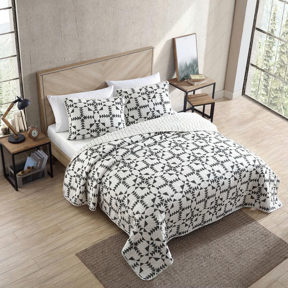King Size Charcoal and Ivory Cotton Reversible Quilt Set