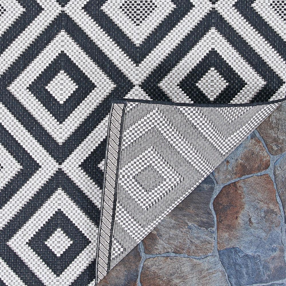 Afuera Flat-Woven Black Synthetic 3'11" x 5'7" Indoor/Outdoor Rug