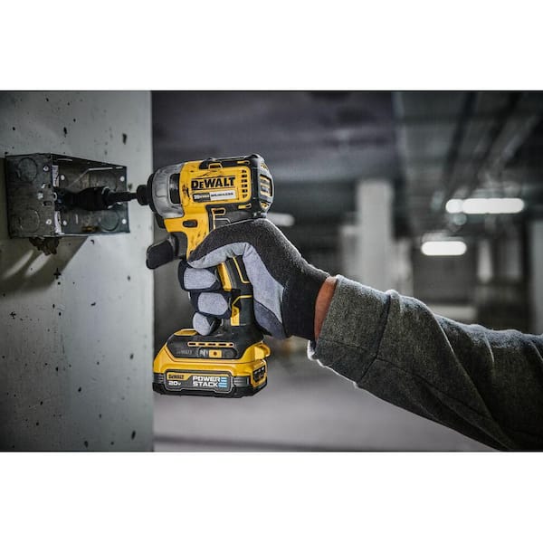 DEWALT - 20V MAX Lithium-Ion Brushless Cordless 1/4 in. Impact Driver Kit with 1.7 Ah Battery and Charger