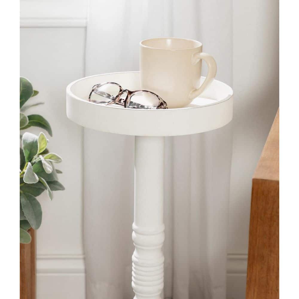 Colonial Turned Base Round Pedestal Table in Distressed White