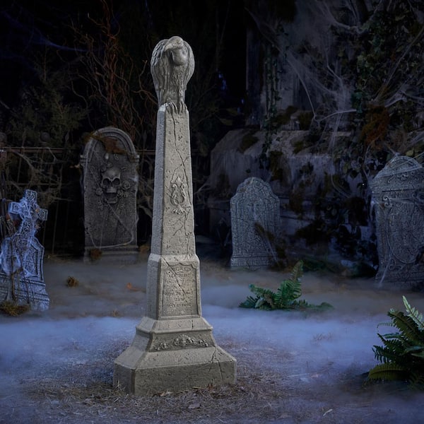 2.5 ft Grave & Bones Watcher's Perch
