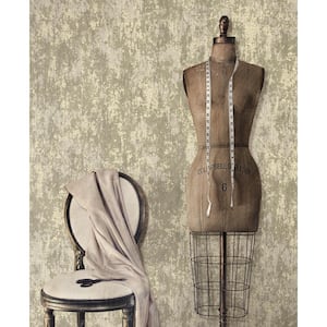 Lustre Collection Beige Industrial Concrete Metallic Finish Paper on Non-woven Non-pasted Wallpaper Roll