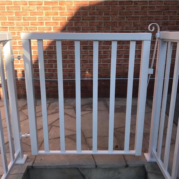 Vista 42 in. H x 48 in. W White Regular Picket Gate