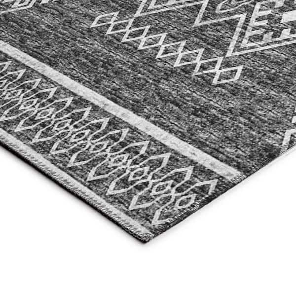 Yuma Black 2 ft. 3 in. x 7 ft. 6 in. Geometric Indoor/Outdoor Washable Area Rug
