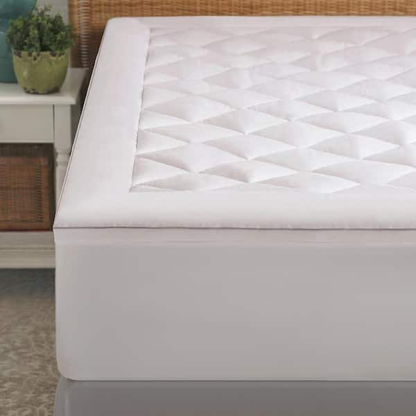 https://images.thdstatic.com/productImages/b0a90714-8029-40f8-8525-51fc1e5df3b7/svn/allied-home-mattress-pads-mp001579-f-c3_600.jpg