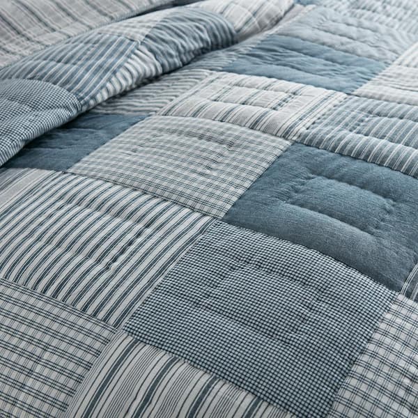 VHC BRANDS Sawyer Mill Blue Farmhouse Patchwork Queen Cotton Quilt