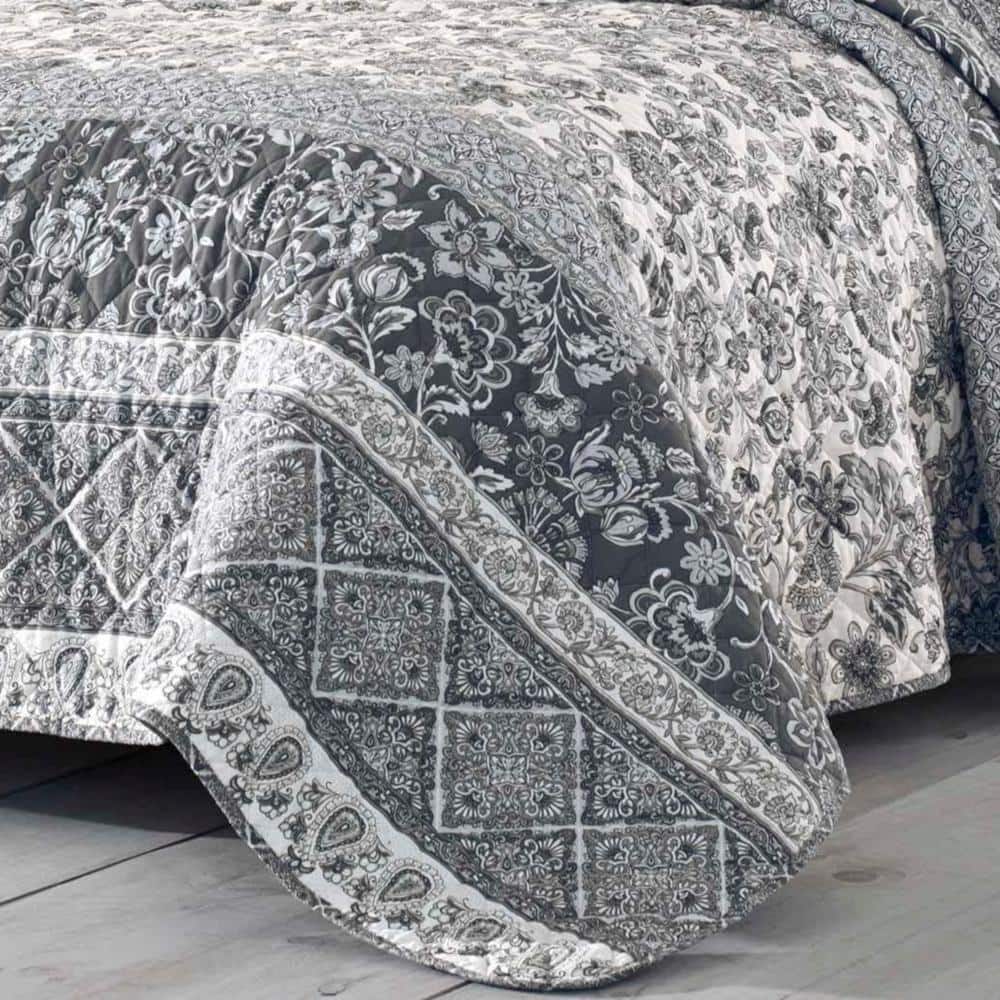 Gray and White Cotton Reversible Twin Quilt Set