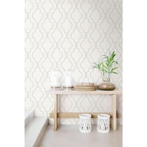 Geometric Jute Grey Quatrefoil Paper Strippable Roll Wallpaper (Covers 56.4 sq. ft.)