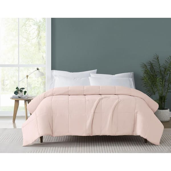 Everyday Solid Blush Twin Down Alternative Microfiber Blanket