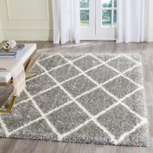 Montreal Shag Gray/Ivory 8 ft. x 10 ft. Geometric Diamonds Area Rug