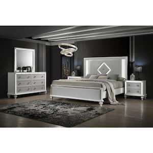 New Classic Furniture Stardust 5-Piece White King Wood Bedroom Set (Bed/Dresser/Mirror/2-Nightstands)