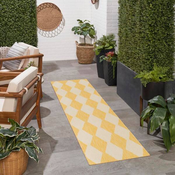 Positano Yellow 2 ft. x 10 ft. Diamond Contemporary Runner Area Rug