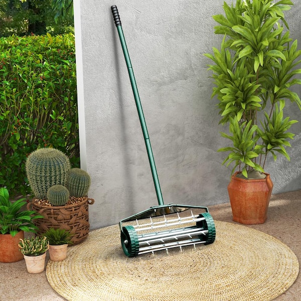 FORCLOVER 18 in. Rolling Lawn Aerator with Splash-Proof Fender for Garden