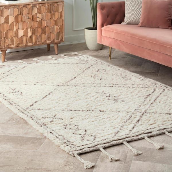 TrafficMaster Trellis Grey 2 ft. 6 in. x 4 ft. Accent Rug MT1004725 - The  Home Depot