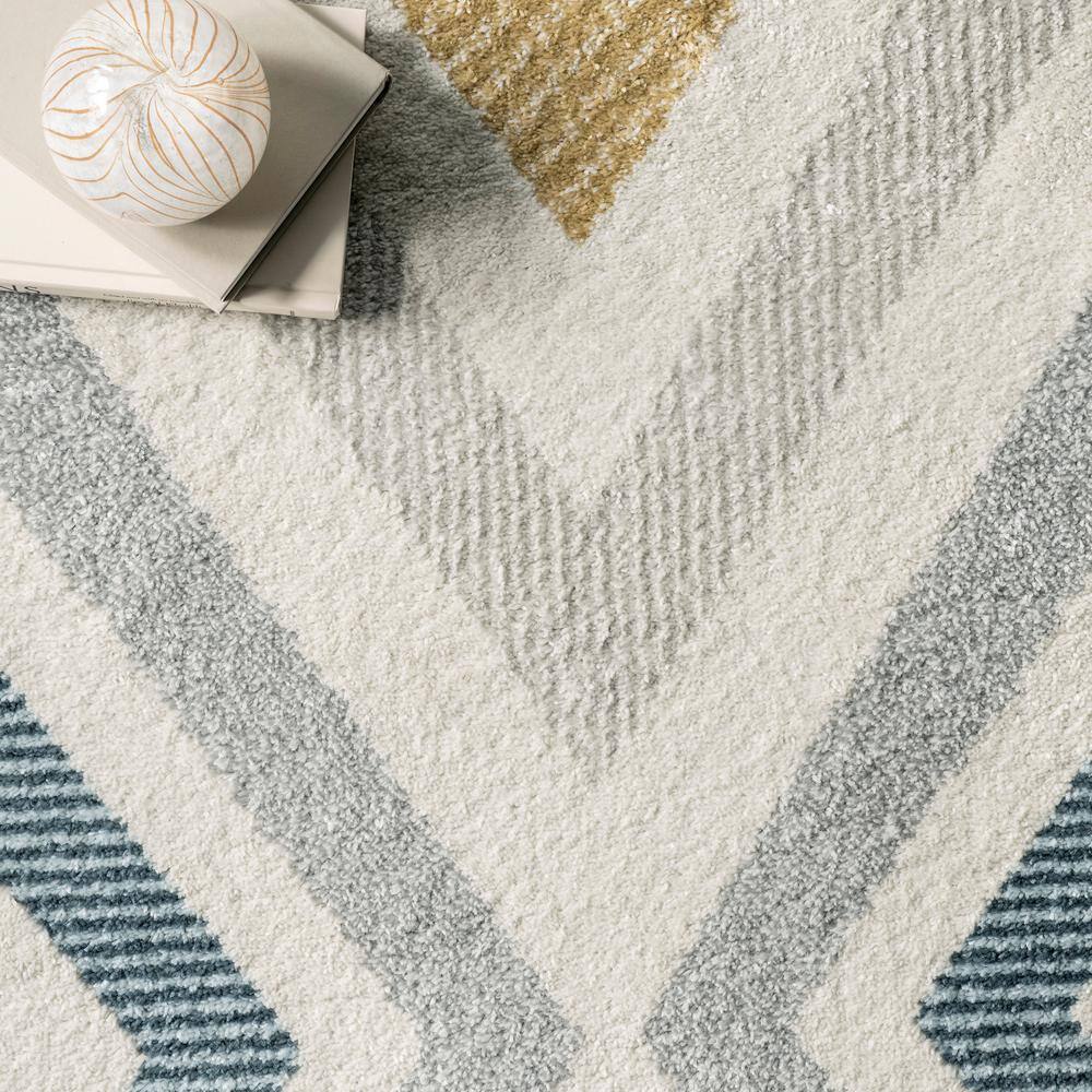 Neveah Beige Geometric Chevron Runner Rug, 2' 8" x 8'