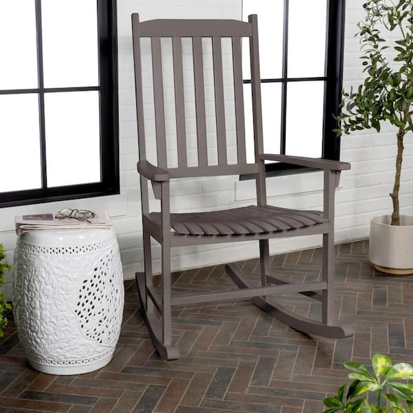 JONATHAN Y Seagrove Farmhouse Classic Slat-Back 350 lbs. Support Acacia Wood Outdoor Rocking Chair, Gray Wash