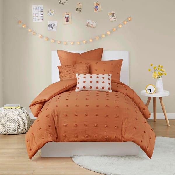 Intelligent Design Maize 5-Piece Rust Cotton Twin/Twin XL Cotton Jacquard Duvet Cover Set with Euro Shams and Throw Pillows