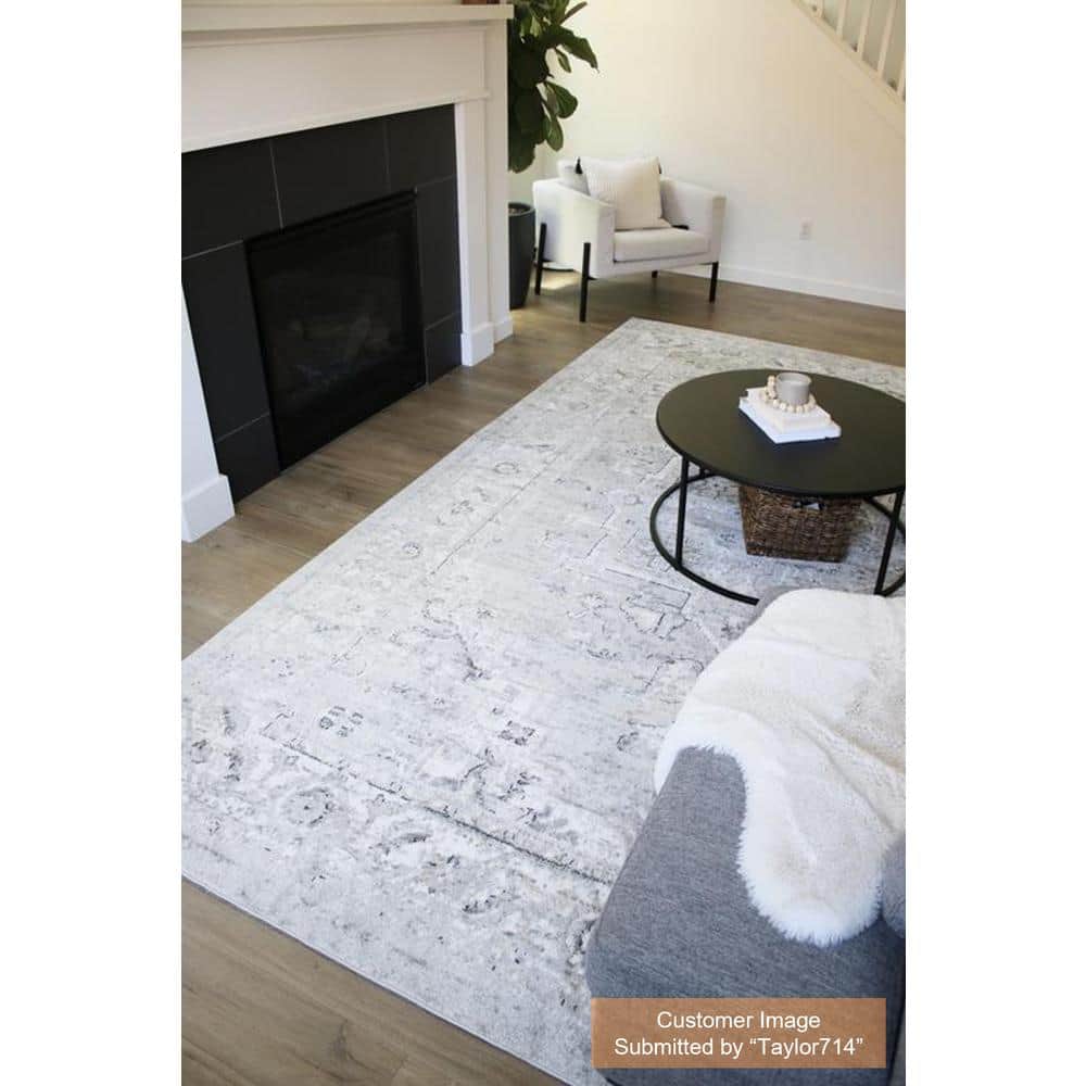 Gena Light Gray 9' x 12' Synthetic Medallion Area Rug