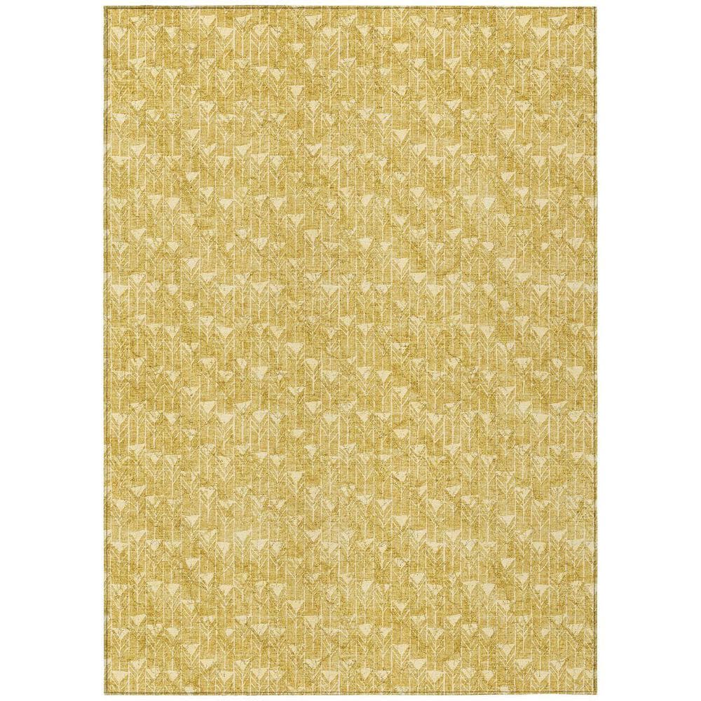 HomeRoots Gold 5 ft. x 8 ft. Geometric Indoor / Outdoor Area Rug ...
