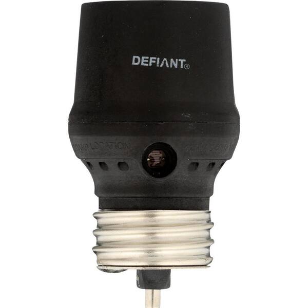 Defiant Cfl Led Screw In Dusk To Dawn Light Control Black Slc5bcbd The Home Depot