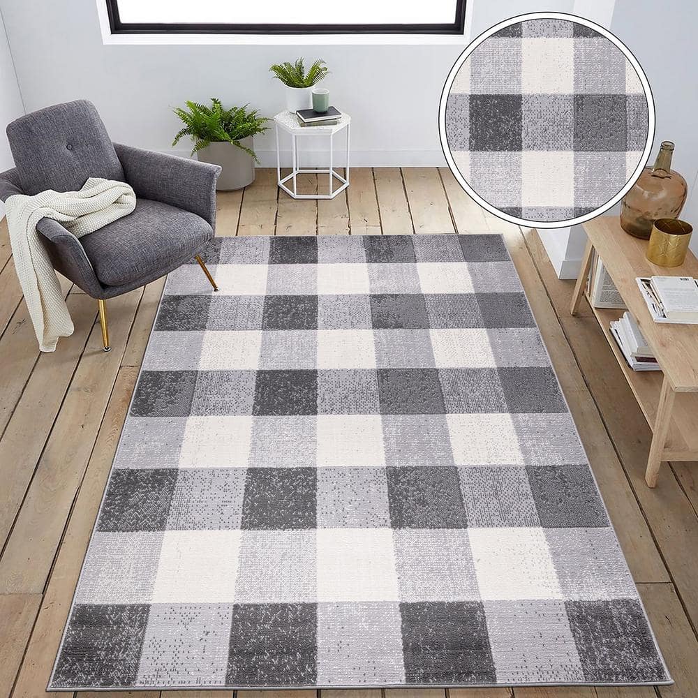 Gray and White Geometric Plaid Synthetic Area Rug 5' x 7'