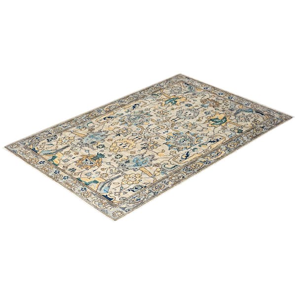 Serapi Light Gray 4 ft. x 6 ft. Tribal Wool Indoor Area Rug