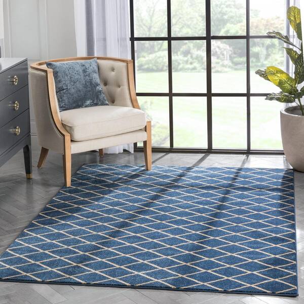 https://images.thdstatic.com/productImages/b1a4cdd7-475d-4b1e-8ace-163db7b35614/svn/blue-gold-well-woven-area-rugs-bal-24-8-c3_600.jpg