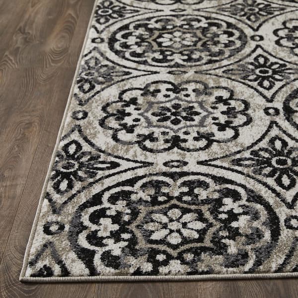 Ohanzah Owena Cream 9 ft. 10 in. x 12 ft. 10 in. Medallion Polypropylene Indoor Area Rug
