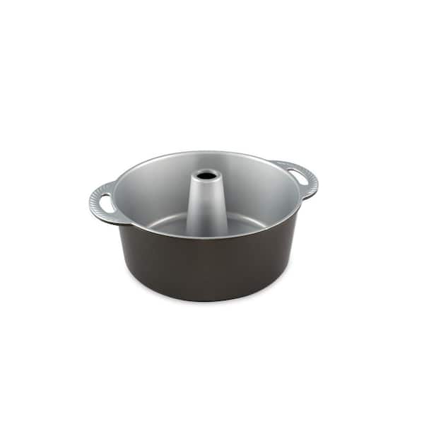 Nordic Ware Commercial Original Bundt Pan with Premium Non-Stick Coating 12-Cup