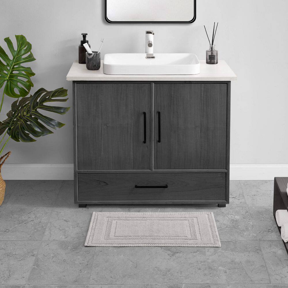Light Gray Cotton Stonewash Racetrack Bath Rug 17" x 24"