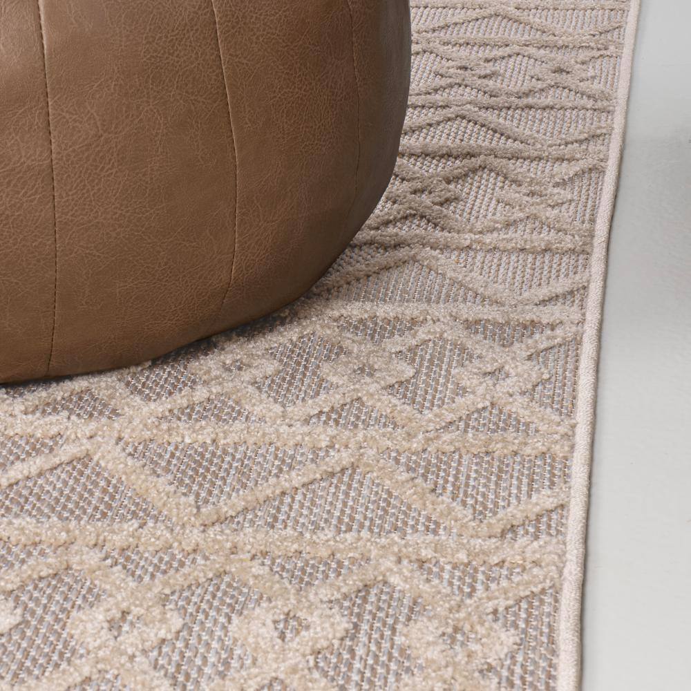 Aylan Beige High-Low Pile Geometric Indoor/Outdoor Area Rug