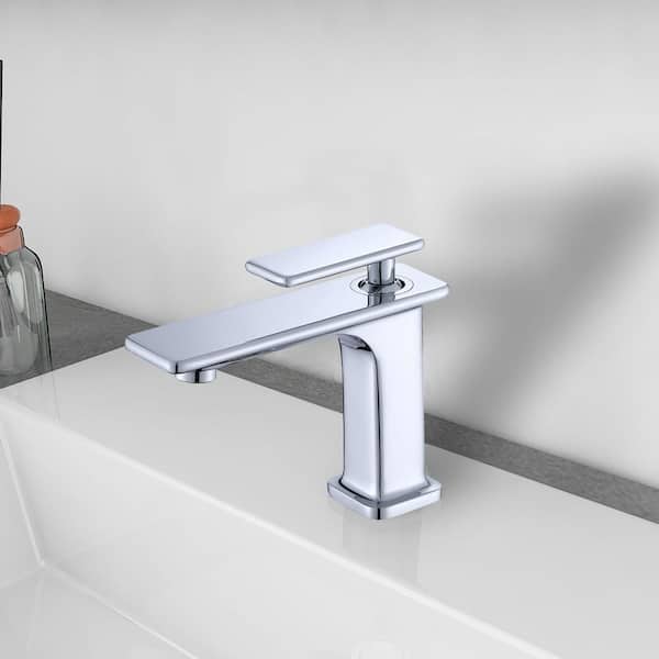 Single-Handle Single-Hole Bathroom Faucet Chrome