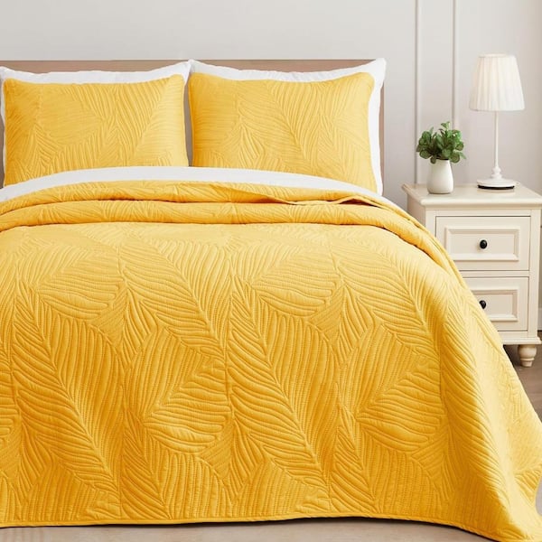 3-Piece Bright Yellow Polyester Queen All Seasons Quilt Set - With Leaf Pattern